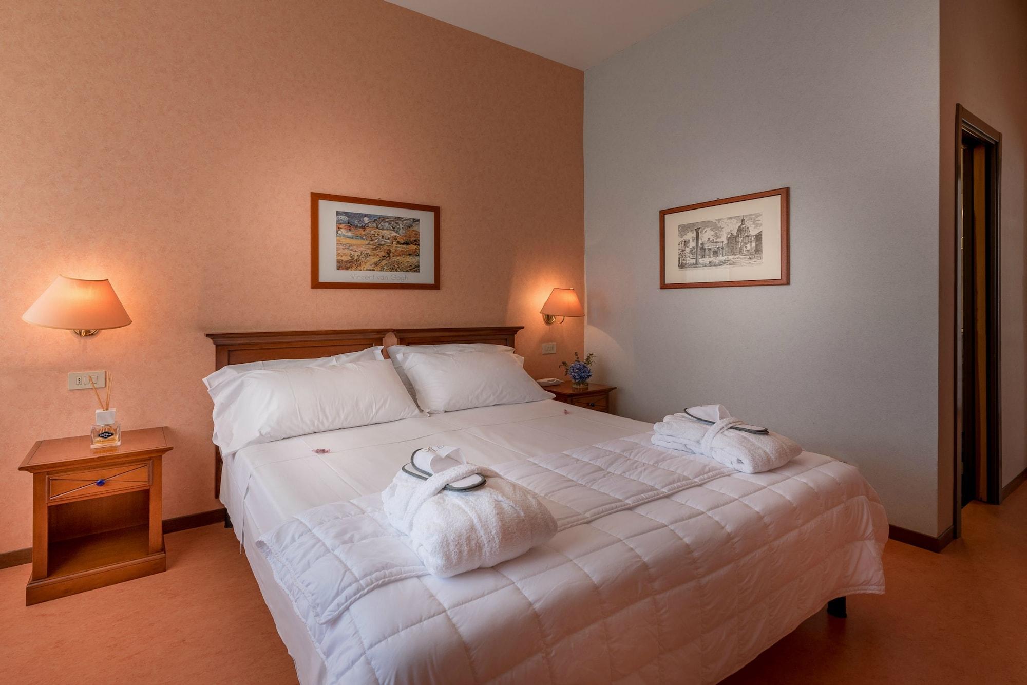 Eur Parco Dei Pini Hotell 3*